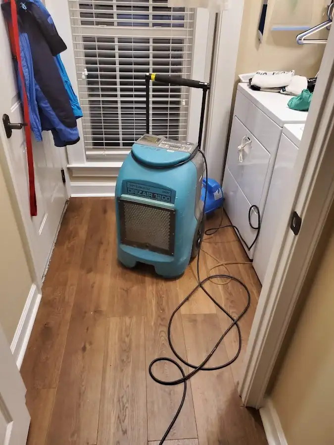 Commercial dehumidifier deployed for Flood Damage Cleanup in Medina